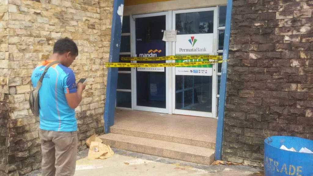 Lokasi ATM yang dibobol maling. (dedi/haluankepri.com)
