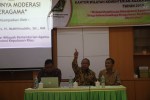 Kakanwil Kemenag Provinsi Kepri, Dr. Drs. H. Mukhlisuddin, SH, MA, (tengah) saat memberikan arahannya. (istimewa)