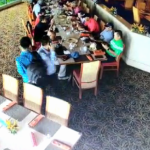 Aksi pelaku yang terekam CCTV. (internet)..