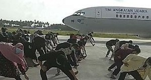 WNI yang diobservasi di Natuna. (internet)...