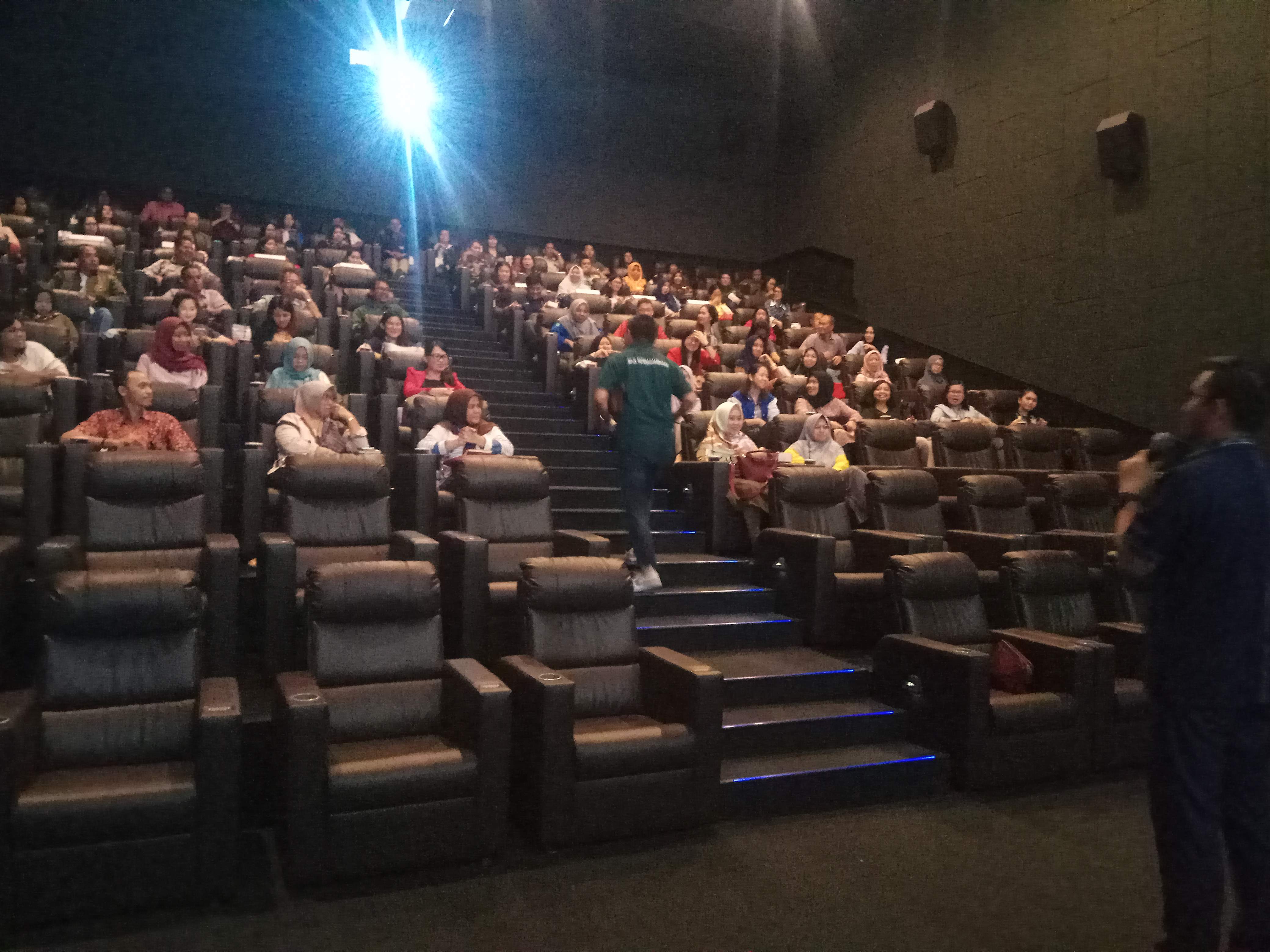 BPJTK Nobar dengan 115 Perusahaan Gold.