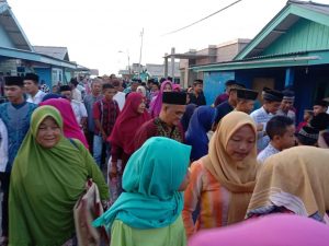 TOLAK BALAK- Ribuan warga beramai-rmai menuju beberapa titik di Pulau Laut sejak 6 Oktober untuk menggelar Doa Tolak Balak. TOLAK BALAK- Ribuan warga beramai-rmai menuju beberapa titik di Pulau Laut sejak 6 Oktober untuk menggelar Doa Tolak Balak.