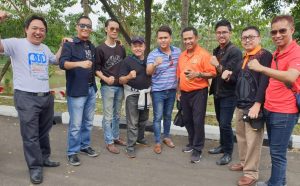 Osco (tengah) bersama Saleh Husin, Menteri Perdagangan 2014-2016 dan para Alumni Jerman. (istimewa)