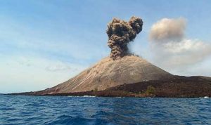 Gunung Anak Krakatau. (internet)