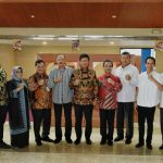 Plt Gubernur Provinsi Kepri, H Isdianto didampingi Ketua DPRD Kepri Jumaga Nadeak saat melakukan Rakor bersama Menko Maritim di Jakarta, Selasa (3/12/2019) kemarin. (istimewa) Plt Gubernur Provinsi Kepri, H Isdianto didampingi Ketua DPRD Kepri Jumaga Nadeak saat melakukan Rakor bersama Menko Maritim di Jakarta, Selasa (3/12/2019) kemarin. (istimewa)
