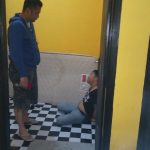 Kasat Narkoba Polres Bintan AKP Nendra Madya Tias memimpin langsung penangkapan para tersangka narkoba diwilayah Bintan Timur, Sabtu (7/12) malam lalu. (istimewa) Kasat Narkoba Polres Bintan AKP Nendra Madya Tias memimpin langsung penangkapan para tersangka narkoba diwilayah Bintan Timur, Sabtu (7/12) malam lalu. (istimewa)