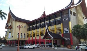 Kantor Gubernur Sumbar (internet)