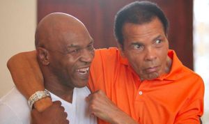 Mike Tyson dan Muhammad Ali. (internet)