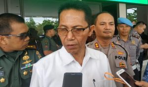 Wakil Walikota Batam, Amsakar Achmad, saat diwawancarai awak media. (damri/haluankepri.com)