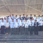 Walikota Batam, Muhammad Rudi dan Kepala kantor Kemenag Kota Batam, H. Zulkarnain Umar serta tamu undangan foto bersama usai upacara HAB ke-74 Kemenag RI tingkat Kota Batam di Engku Putri, Batam Centre. (damri/haluankepri.com)