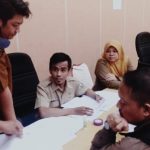 Suasana penandatanganan perjanjian fakta integritas Anti Narkoba oleh seluruh pegawai di lingkungan Pemerintah Provinsi Kepri di Aula Kantor Gubernur Kepri Dompak, Selasa (7/1/2020). (eva/haluankepri.com)
