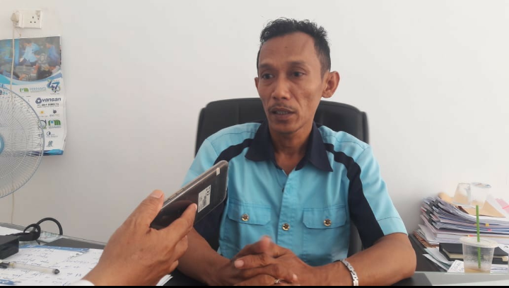 Direktur PDAM Tirta Karimun, Indra Santo. (ilham/haluankepri.com)