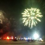 Perayaan menyambut 2020 di Pantai Piwang, Natuna, berlangsung aman. (fatur/haluankepri.com) Perayaan menyambut 2020 di Pantai Piwang, Natuna, berlangsung aman. (fatur/haluankepri.com)